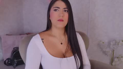 Paulina online show from June 2026 11:52:02 AM