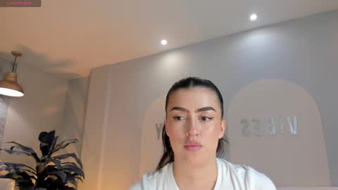 Paulina Santos  online show from March 2026 07:35:01 PM