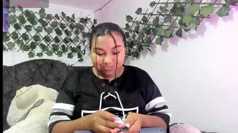 Snapshot of paulinaswan_ chatting on October 2025 04:09:02 PM Paulina online show from October 2025 04:09:02 PM