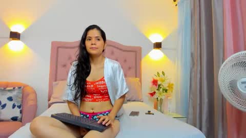 Snapshot of paulinavera chatting on March 2026 12:32:01 PM paulinavera online show from March 2026 12:32:01 PM