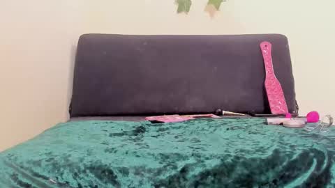 Paulinches online show from February 2026 07:34:02 PM