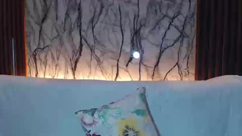 Snapshot of pauline_fox chatting on November 2025 11:40:02 PM Pauline online show from November 2025 11:40:02 PM