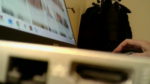 Paul online show from December 2025 07:07:02 PM