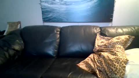 pawgkiller online show from September 2025 02:26:02 AM