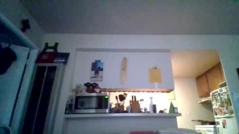 pawgkiller online show from October 2025 05:00:01 PM