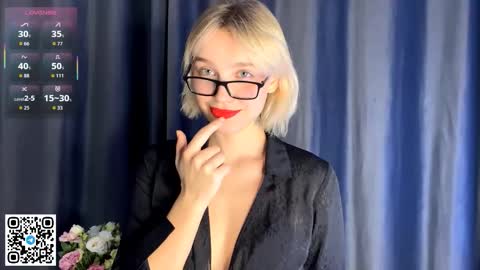 Lola online show from November 2025 03:33:02 PM