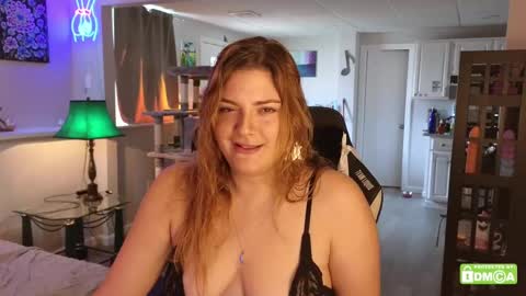   online show from October 2025 05:10:01 PM