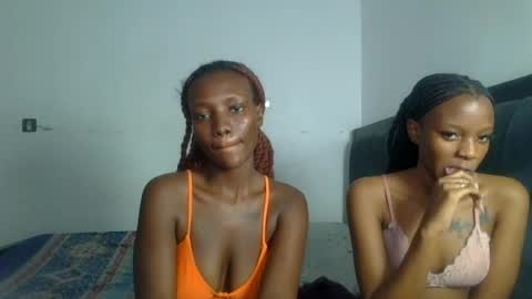 peach_ebonny online show from June 2026 06:50:01 PM
