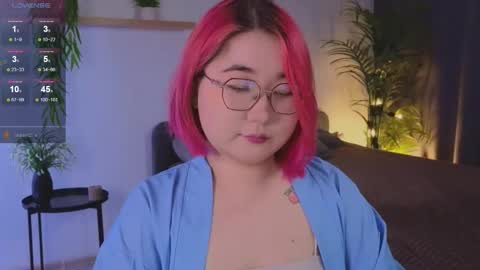 Lilian   online show from September 2025 07:24:02 AM