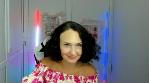 Christina online show from June 2026 12:15:01 PM