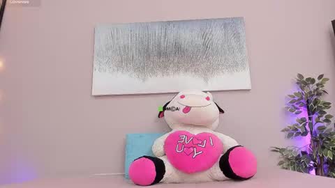 Briana online show from October 2025 01:45:01 PM