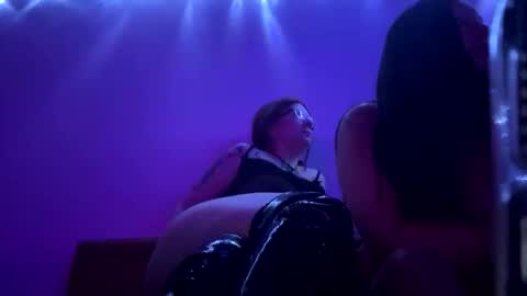 peachesandcream01 online show from December 2025 02:21:01 AM