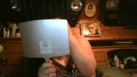 Snapshot of peachtree197 chatting on December 2024 01:57:02 AM peachtree197 online show from December 2024 01:57:02 AM