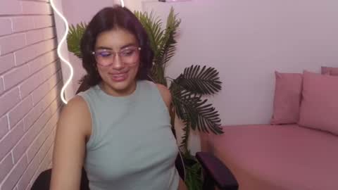 peachy_tay online show from November 2025 12:07:01 PM