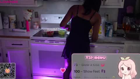 Snapshot of peachypeachgirl chatting on May 2026 08:38:01 PM peachypeachgirl online show from May 2026 08:38:01 PM