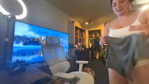 PeachyObsession online show from February 2026 01:02:01 AM