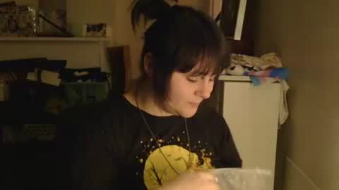 Snapshot of peakobunny chatting on December 2025 11:09:02 PM peakobunny online show from December 2025 11:09:02 PM