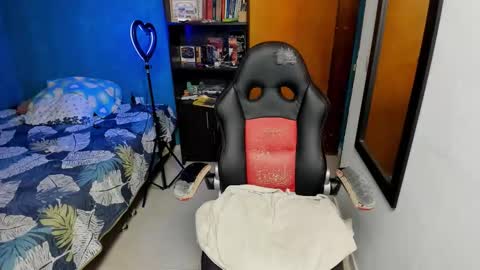 Tangerine Penaut online show from October 2025 12:28:02 AM