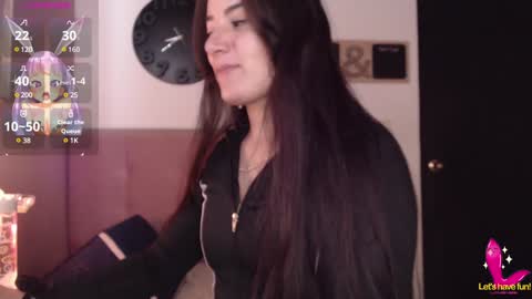 Snapshot of pearl_3 chatting on December 2024 08:58:02 PM Pearl online show from December 2024 08:58:02 PM