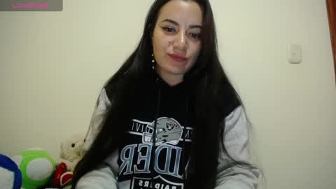 Snapshot of pearl_3 chatting on March 2025 01:45:02 AM Pearl online show from March 2025 01:45:02 AM