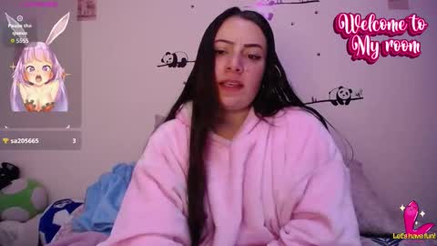 Snapshot of pearl_3 chatting on October 2025 04:56:01 AM Pearl online show from October 2025 04:56:01 AM