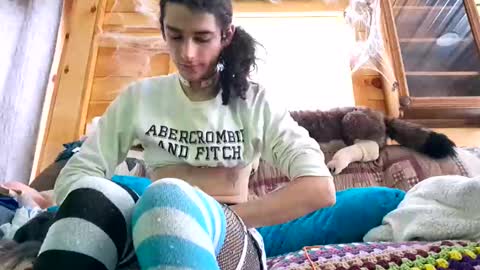 Pearl online show from December 2024 04:06:01 PM