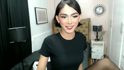 Pearl online show from February 2025 06:01:02 PM