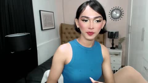 Pearl online show from March 2025 09:32:02 PM