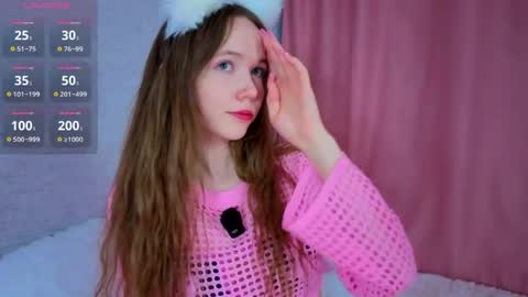 pearly_peach_ online show from May 2026 06:15:02 PM