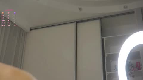 Lily online show from March 2026 01:10:01 AM