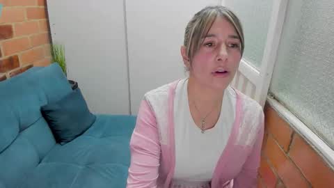 Penelope online show from December 2025 08:04:02 PM