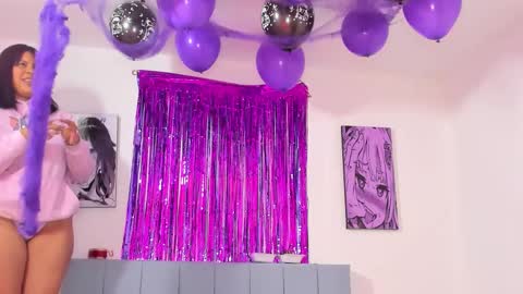 penelope online show from October 2025 04:15:01 AM