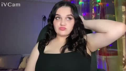 Snapshot of penny_perry chatting on December 2024 02:32:01 PM penny_perry online show from December 2024 02:32:01 PM