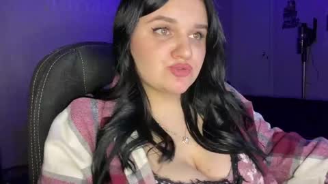 Snapshot of penny_perry chatting on April 2026 07:58:02 PM penny_perry online show from April 2026 07:58:02 PM