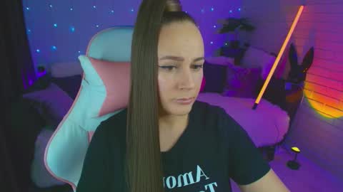 Dia  online show from September 2025 08:10:02 PM