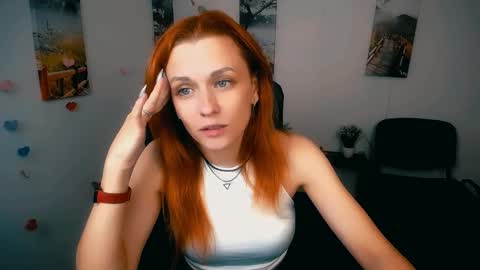 Mia online show from December 2025 07:57:02 AM