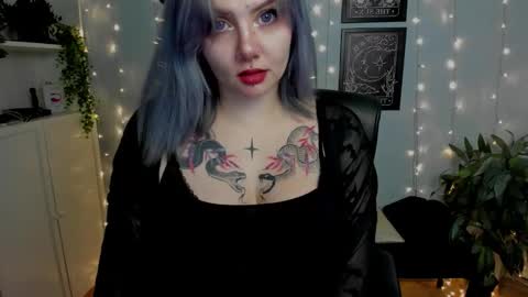 Gabbie online show from November 2025 08:00:02 AM