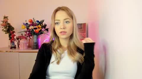 Cindy online show from October 2025 05:40:01 AM