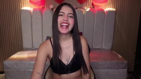 perla_lovely online show from February 2026 01:18:01 PM