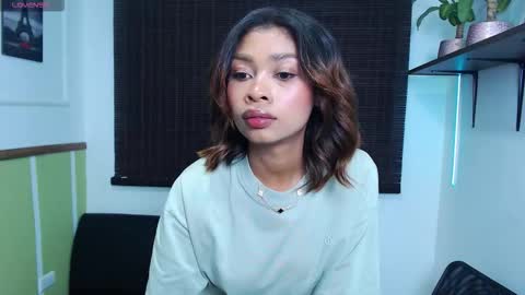 Perla online show from March 2026 07:30:01 PM