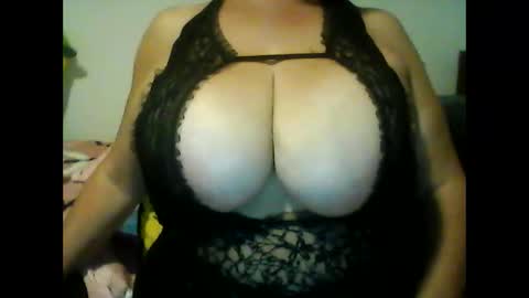 perlita070822 online show from January 2025 04:55:01 AM