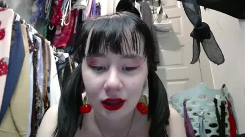 Snapshot of persephonewishes chatting on February 2025 02:00:01 AM Persephone Wishes online show from February 2025 02:00:01 AM
