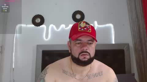 Carlos online show from November 2025 04:12:02 PM