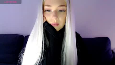 Isabella online show from January 2025 09:00:01 AM