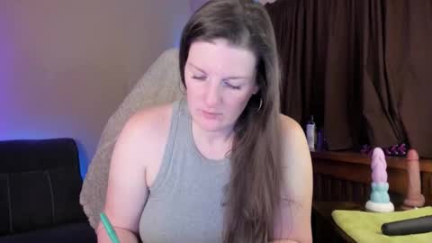 Kelly online show from December 2025 12:03:02 PM