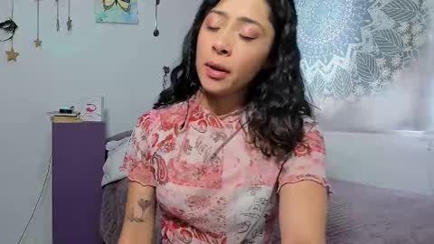 Rose online show from September 2025 07:06:02 PM