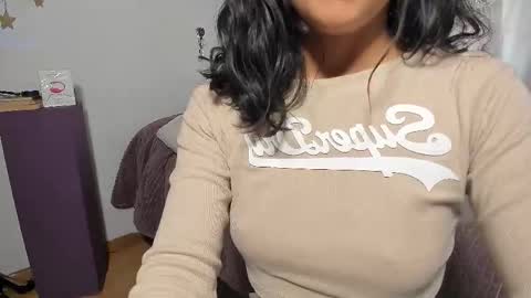 Rose online show from September 2025 08:12:02 PM