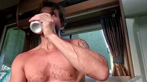 Snapshot of pete_le_meat chatting on June 2026 07:35:01 PM pete_le_meat online show from June 2026 07:35:01 PM