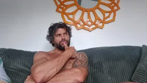 Snapshot of pete_le_meat chatting on July 2026 08:02:01 PM pete_le_meat online show from July 2026 08:02:01 PM