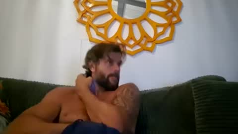 Snapshot of pete_le_meat chatting on July 2026 10:03:01 PM pete_le_meat online show from July 2026 10:03:01 PM